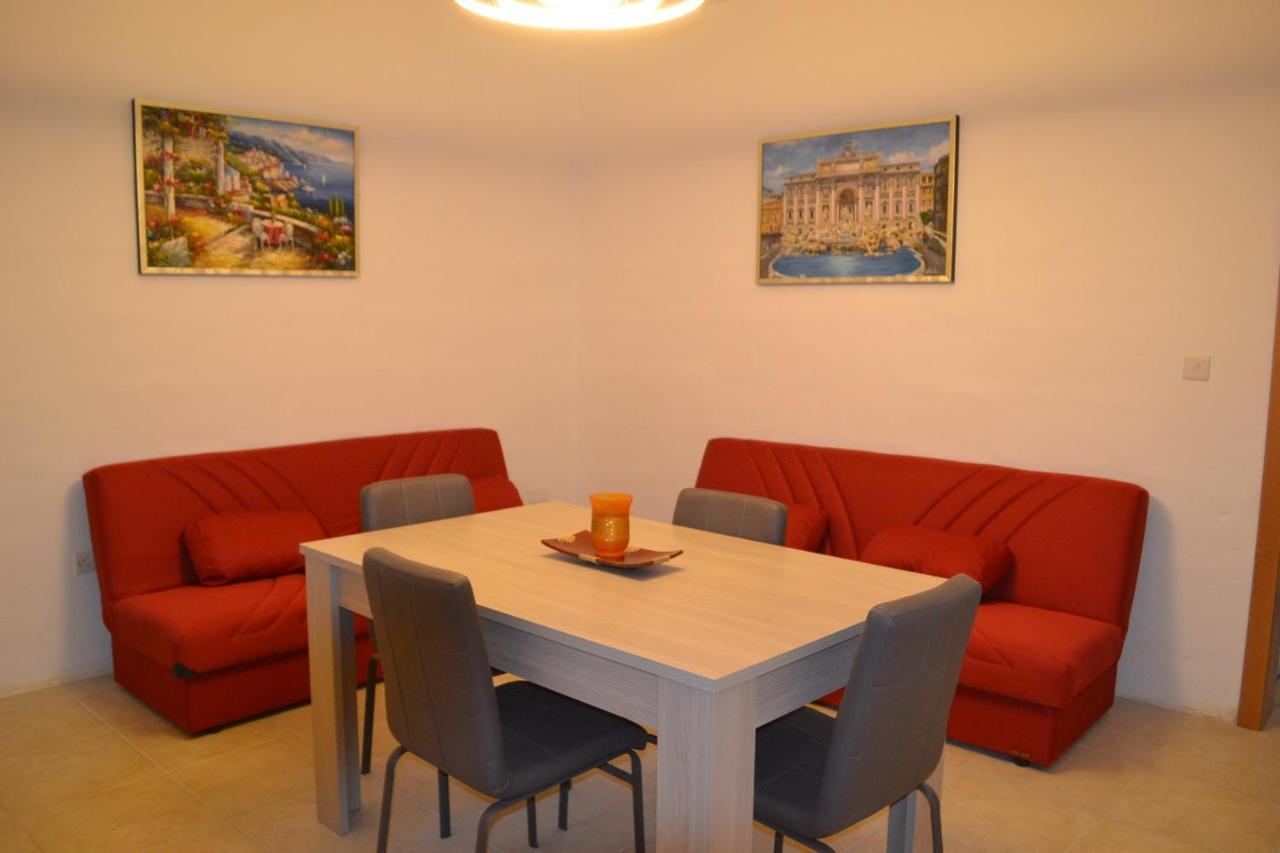 La Luna Town House Слима Экстерьер фото