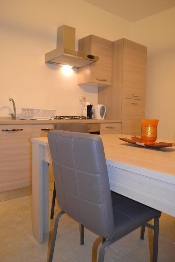 La Luna Town House Слима Экстерьер фото