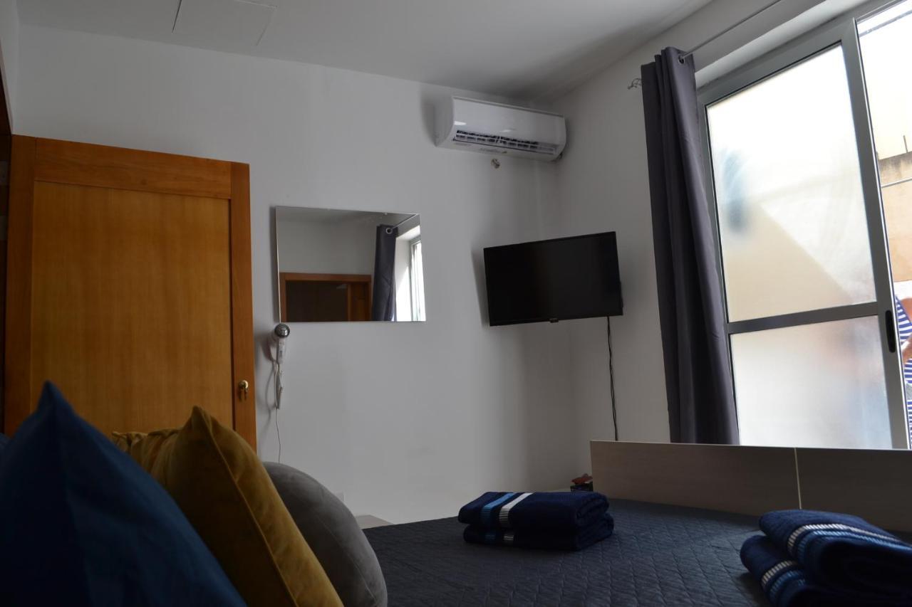 La Luna Town House Слима Экстерьер фото