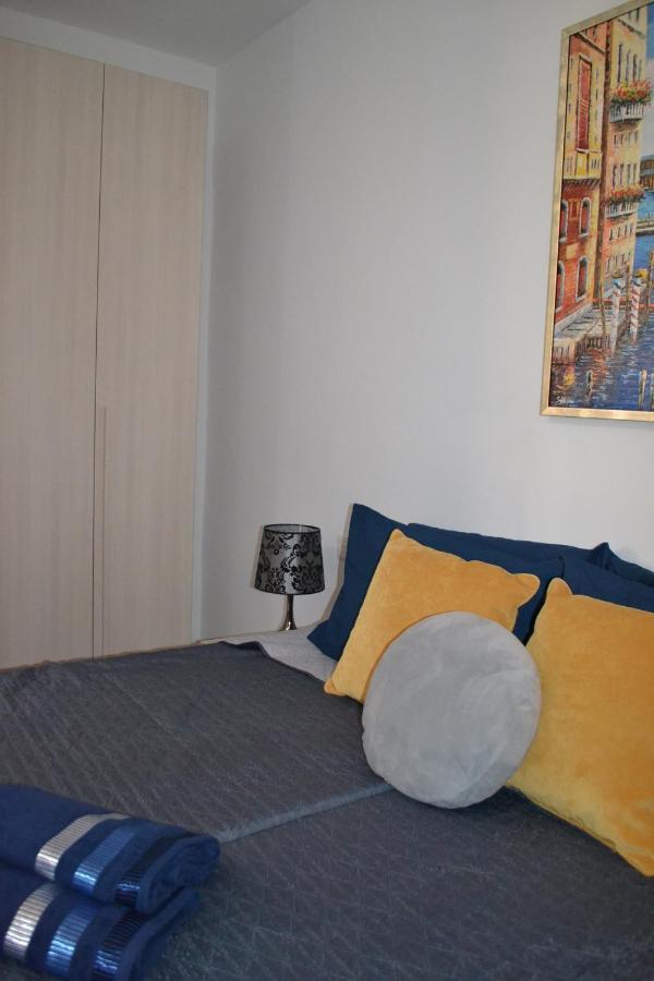 La Luna Town House Слима Экстерьер фото